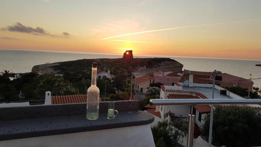 Casa vacanza per 7 persone, con Balcone e Terrazza nonché Giardino e Panorama a Cuglieri