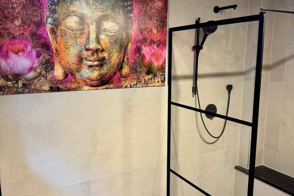 Ganze Wohnung, Boutique Apt with Mountain & Lake View Terrace in St. Gilgen, Sankt Gilgen
