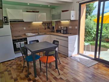 Chalet pour 4 Personnes dans Saint-Hilaire (Isère), Isère, Photo 2