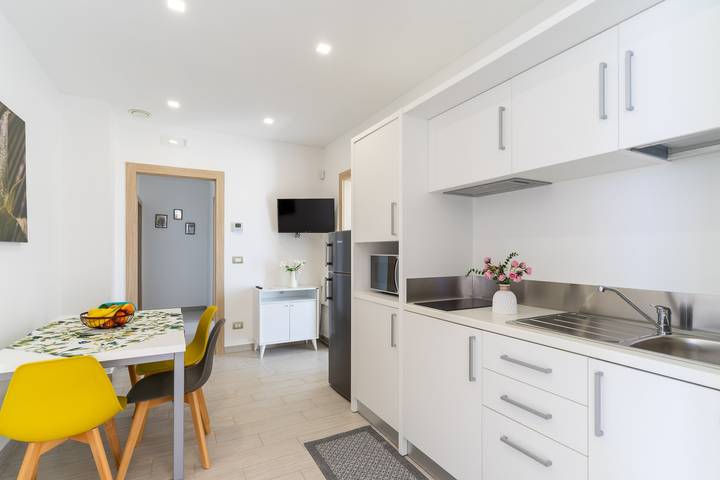Apartamento entero, Apartamento vacacional "Le Scuderie 10" con balcón, piscina compartida y Wi-Fi in Galatone, Provincia de Lecce