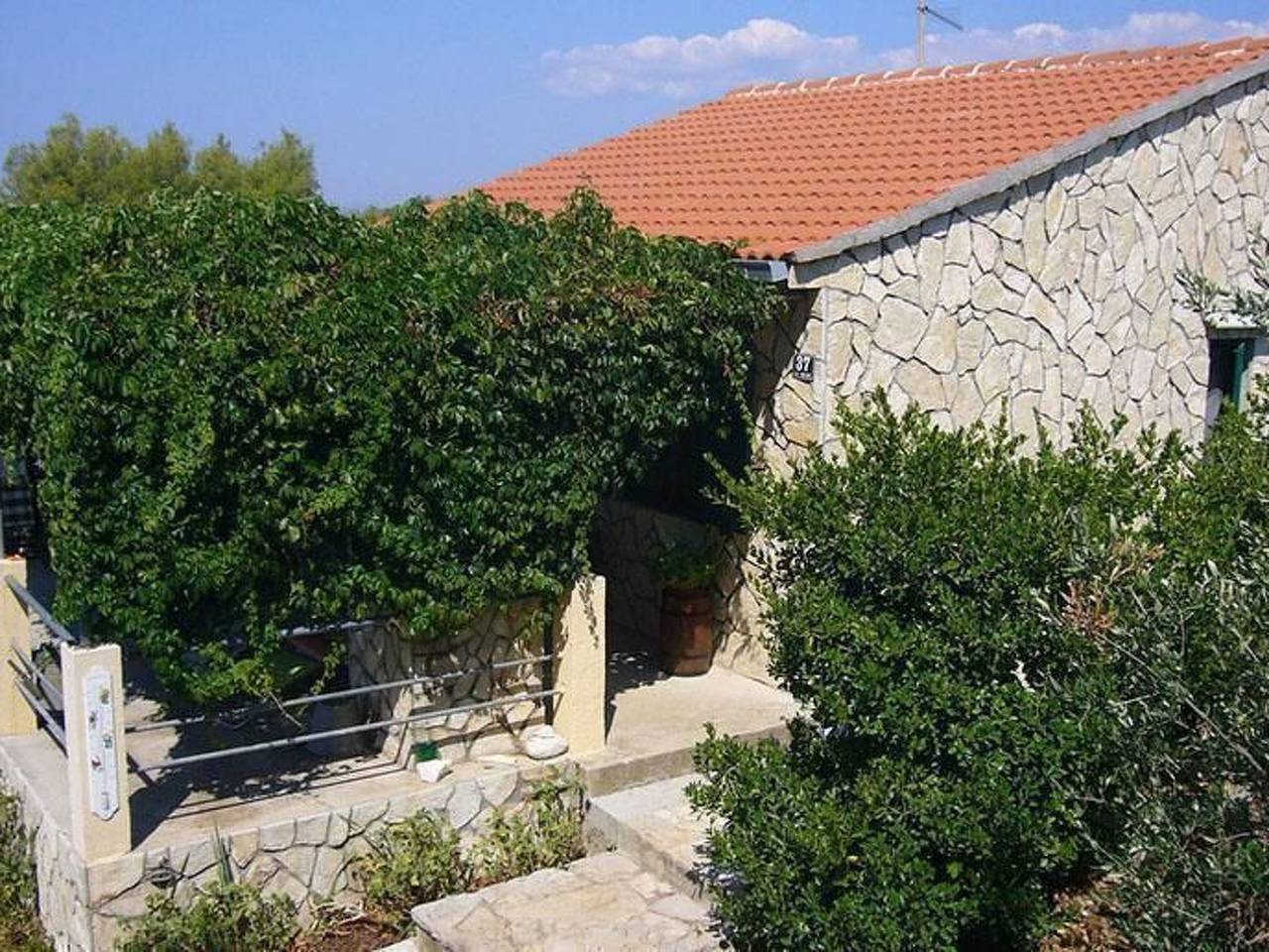 "Mirta" direkt am Strand in Maslinica, Solta