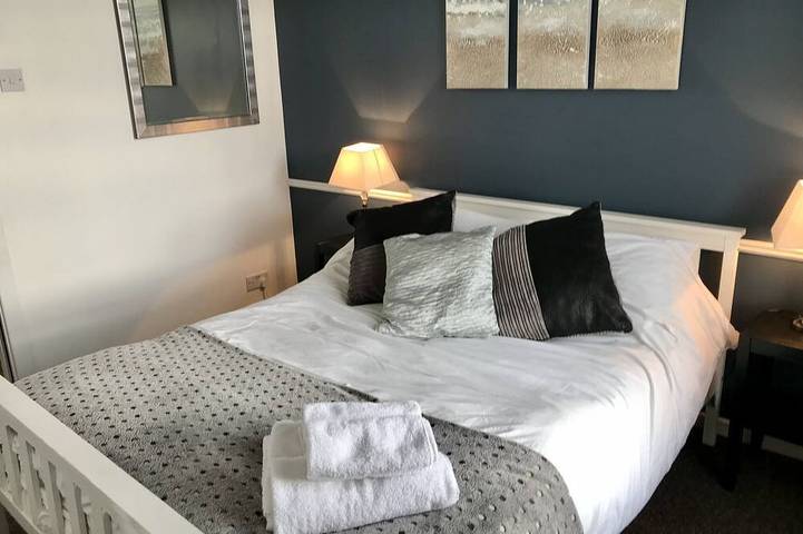 Ferienhaus-Komfort-Eigenes Badezimmer-Strassenblick-House 1 in Preston, Lancashire