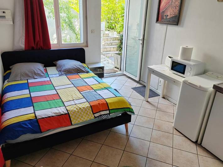 Appartement de vacances pour 2 personnes, avec vue ainsi que piscine et jardin - 1
