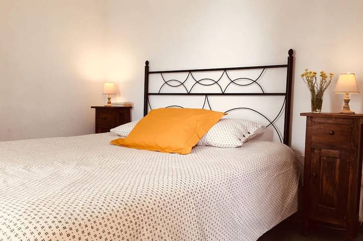 Location de vacances pour 4 personnes, avec terrasse ainsi que piscine et jardin à Tortosa - 2