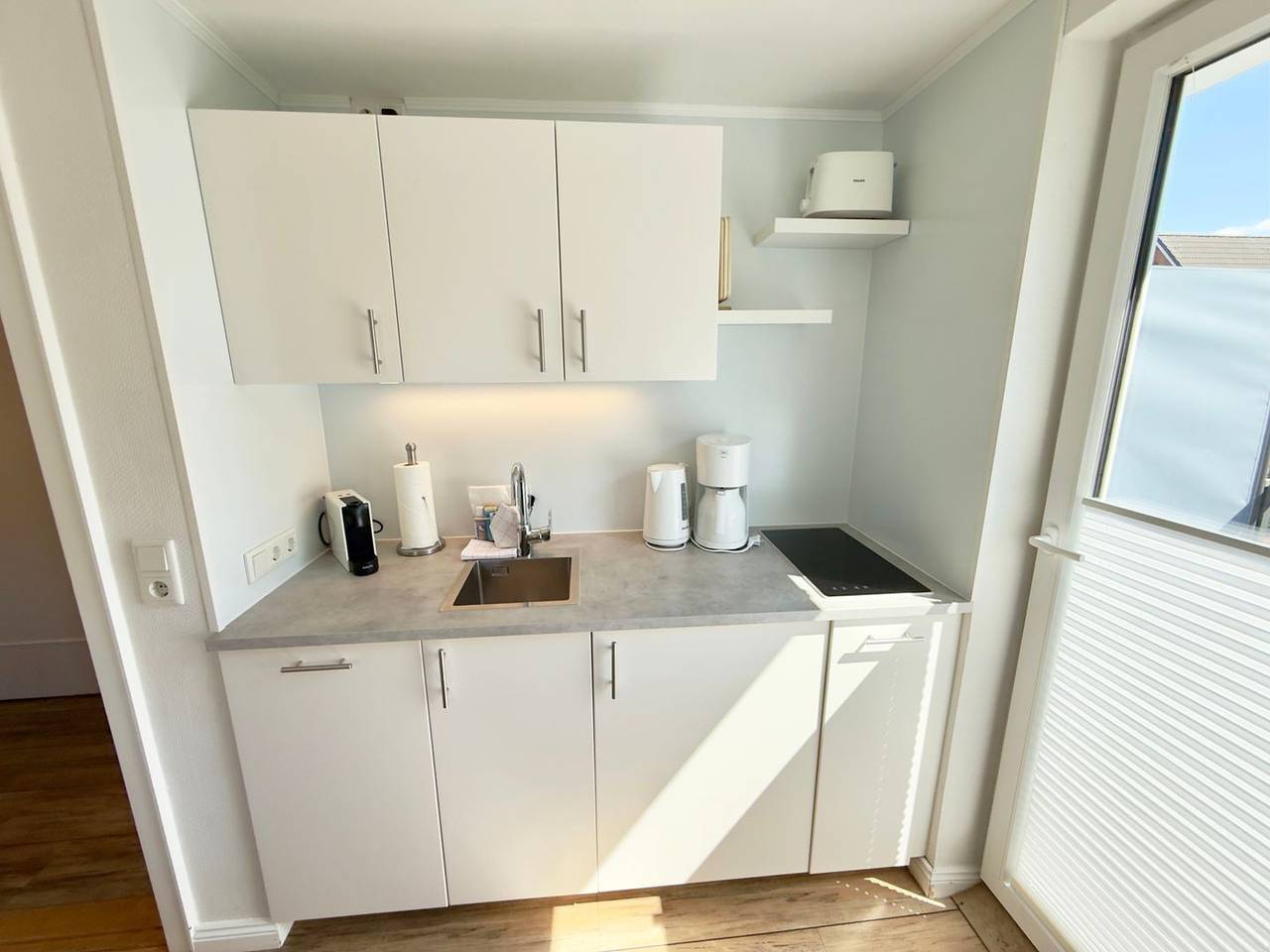 Ganze Wohnung, Kleine gemütliche Ferienwohnung mit zwei Zimmern im Osten Wenningstedts in Wenningstedt, Sylt