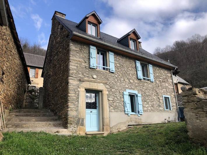 Location de vacances pour 9 personnes, avec jardin à Billière (Haute-Garonne)