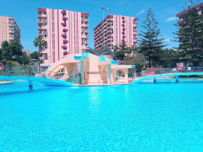 Appartamento per 5 persone, con giardino e piscina nonché vista oceano in Benalmádena Costa