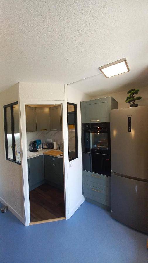 Gîte pour 7 personnes, avec piscine ainsi que jardin et terrasse à Bielle (Pyrénées-Atlantiques) - 4