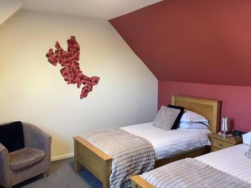 Gîte pour 2 personnes, avec jardin et terrasse dans Kyle of Lochalsh