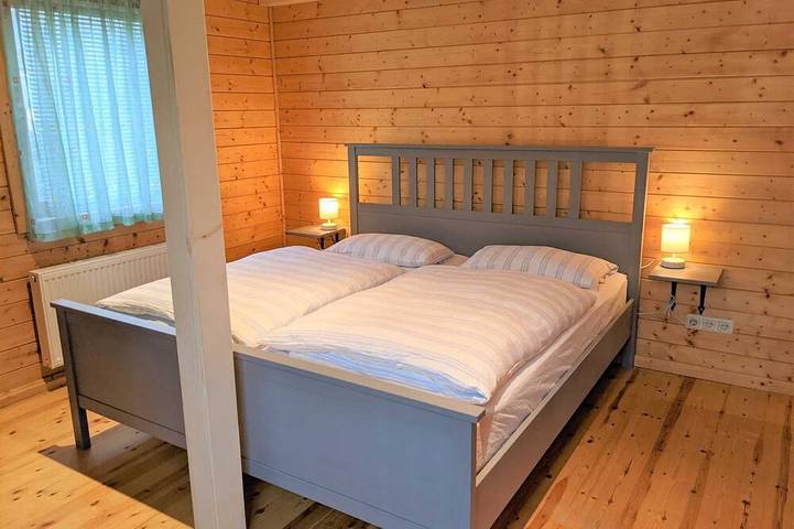 Bungalow für 4 Personen, mit Terrasse und Garten in Glowe - 2