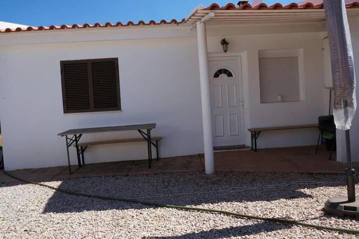 Location de vacances pour 6 personnes, avec jardin ainsi que terrasse et piscine à Algoz - 2