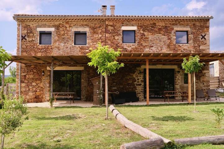 Gîte pour 6 personnes, avec jardin et vue à Aiguèze - 2