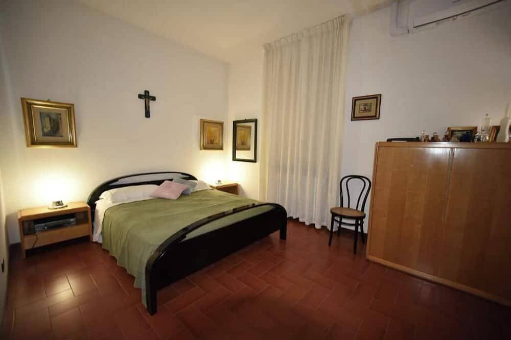 Via Belvedere 50 – Ampia Casa di Campagna con Vista Panoramica e Terrazza in Montefalco, Perugia e dintorni
