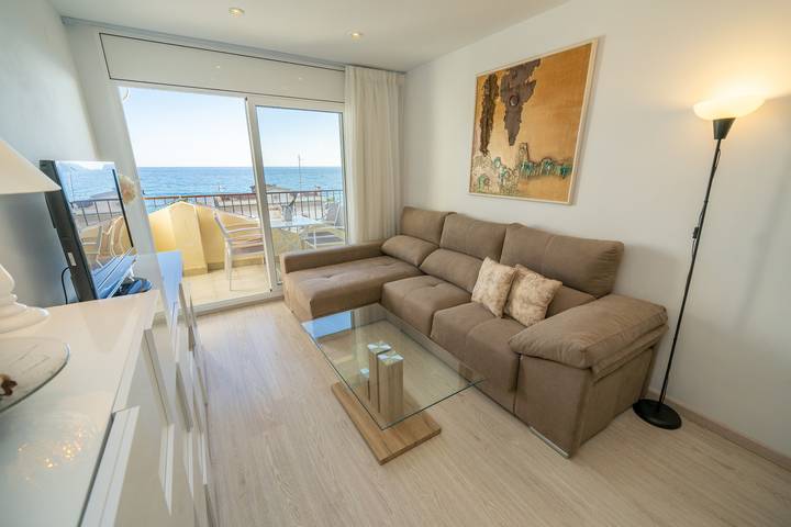 Ferienwohnung für 5 Personen, mit Balkon in Pineda de Mar - 3