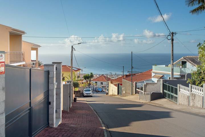 Ganze Wohnung, Studio-Apartment '02' mit Gemeinschaftsgarten und Wlan in Funchal in Imaculado Coração de Maria, Madeira