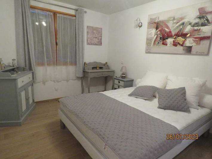 Location de vacances pour 3 personnes, avec terrasse ainsi que vue et jardin à Vivario - 4