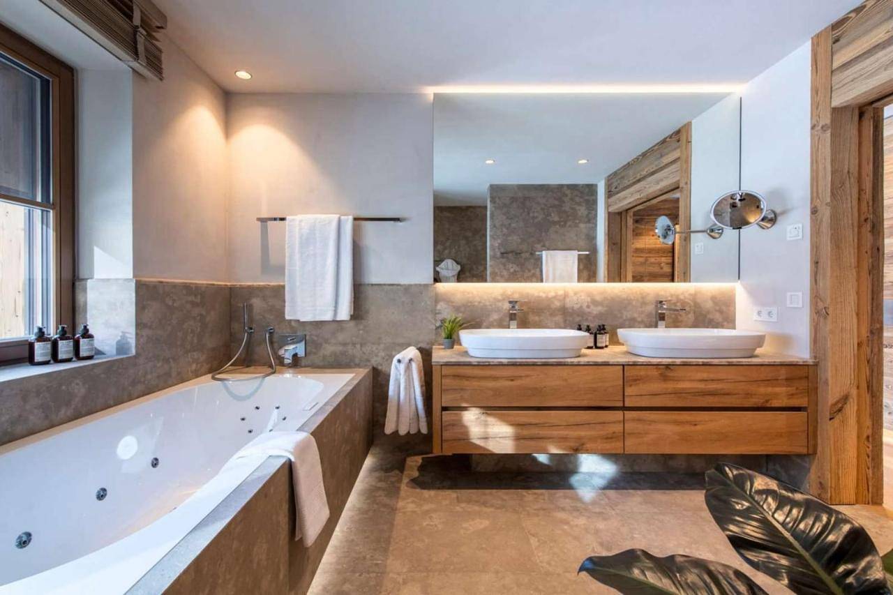 Alpine style chalet with design contemporary and views of mountain in Lech am Arlberg, Arlberg