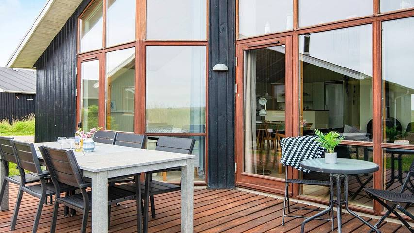 Ferienhaus für 8 Personen, mit Ausblick und Sauna in Thorsminde