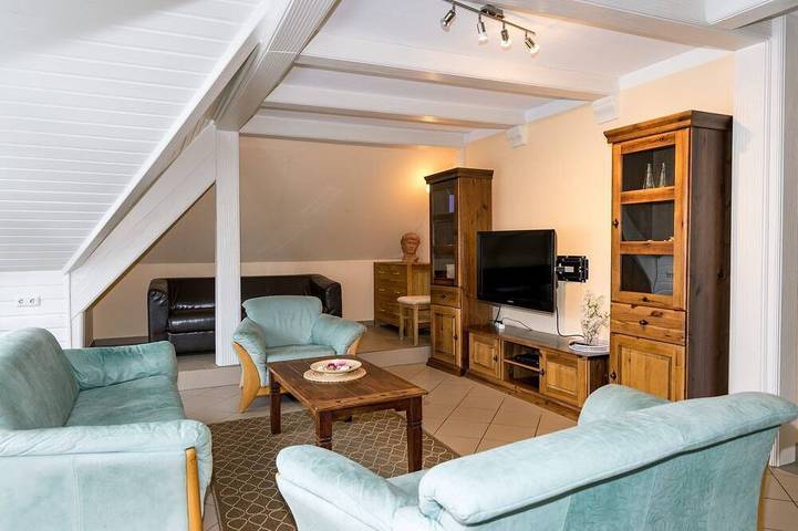 Ferienwohnung für 16 Personen, mit Garten und Balkon sowie Sauna und Pool - 1