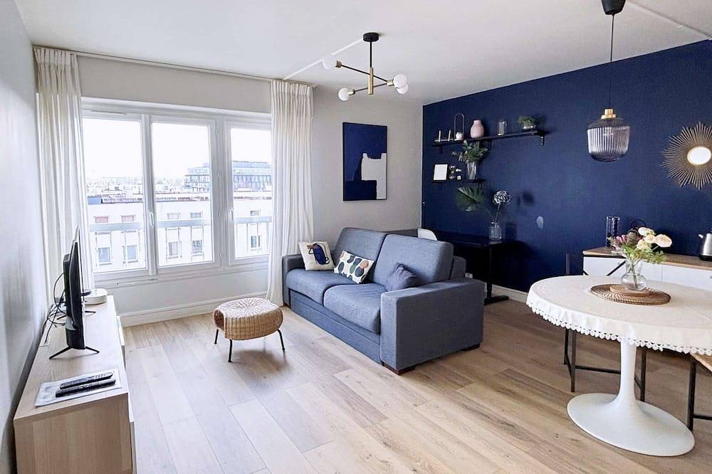Entire apartment, 3 min metro et parking gratuit, proche Porte Versaille. Classé 3 étoiles in Vanves, Hauts-de-Seine