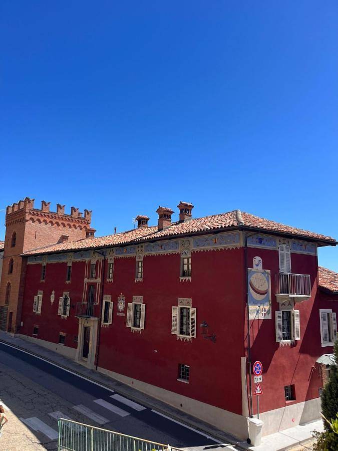 Maison d’hôte pour 4 personnes, avec sauna ainsi que piscine et vue à Castellinaldo