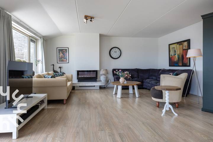 Ganze Wohnung, Geräumige 2-Personen-Wohnung in der Nähe von Giethoorn mit wunderschönem Blick aufs Wasser in Nationalpark Weerribben-Wieden