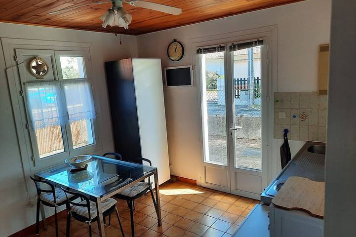 Gîte pour 3 personnes, avec terrasse dans Office De Tourisme De Capbreton