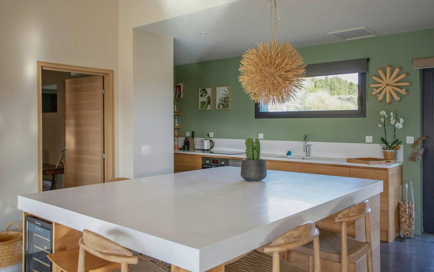 Somptuous villa with pool in the Alpilles in Paradou, Arles region