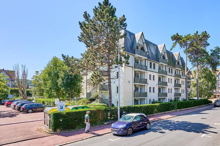 Location de vacances pour 4 personnes, avec jardin, animaux acceptés dans Plage De Tourgeville - 2