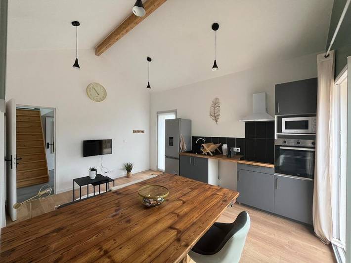 Location de vacances pour 2 personnes, avec terrasse à Cars