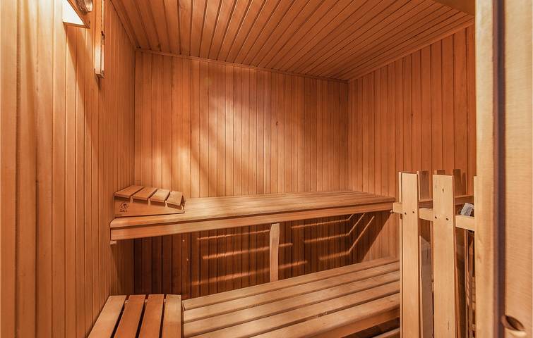 Appartamento Crespina con piscina e WiFi in Crespina Lorenzana, Colline Pisane