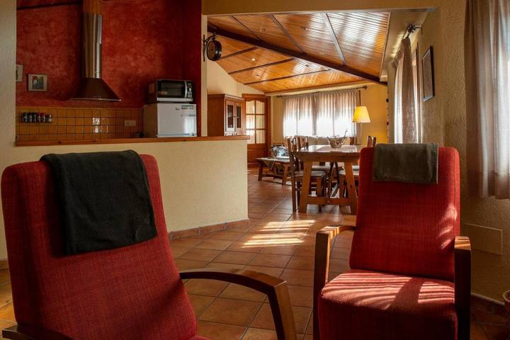 Gîte pour 5 personnes, avec vue à Bagà - 4