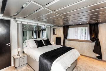 Houseboat for 10 People in Tower Hamlets, London, Photo 4