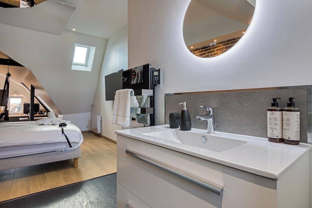 Appartement entier, Nuits secrètes, un instant privilégié et sensuel in Bourg-Achard, Région de Bernay
