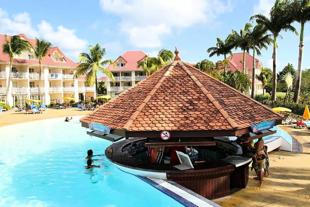 Estudio entero, Estudio Selección (3 personas) in Sainte-Luce, Martinica