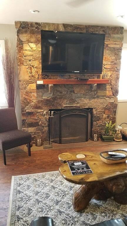 Location de vacances pour 6 personnes, avec terrasse ainsi que piscine et jacuzzi à South Lake Tahoe - 2