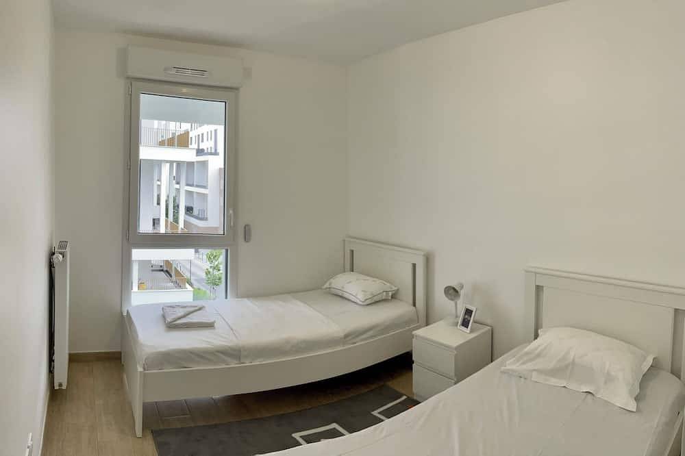 Entire apartment, Cozy Apartment in Cergy à Proximité de Paris ! in Cergy, Val-d'Oise