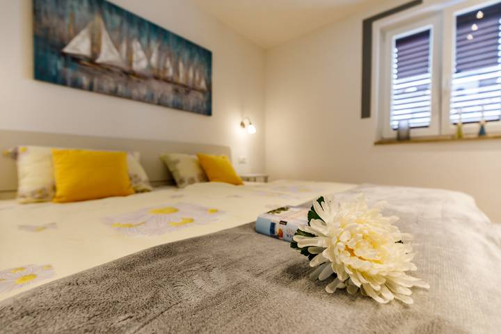 Ferienwohnung mit Meerblick für 5 Personen, mit Balkon in Poreč