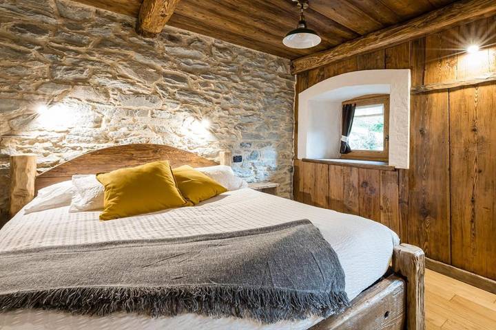 Gîte pour 2 personnes, avec Terrasse ainsi que Jardin et Vue dans Courtil