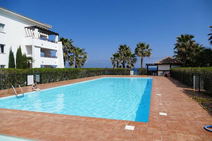 Appartement de vacances pour 6 personnes, avec piscine et terrasse