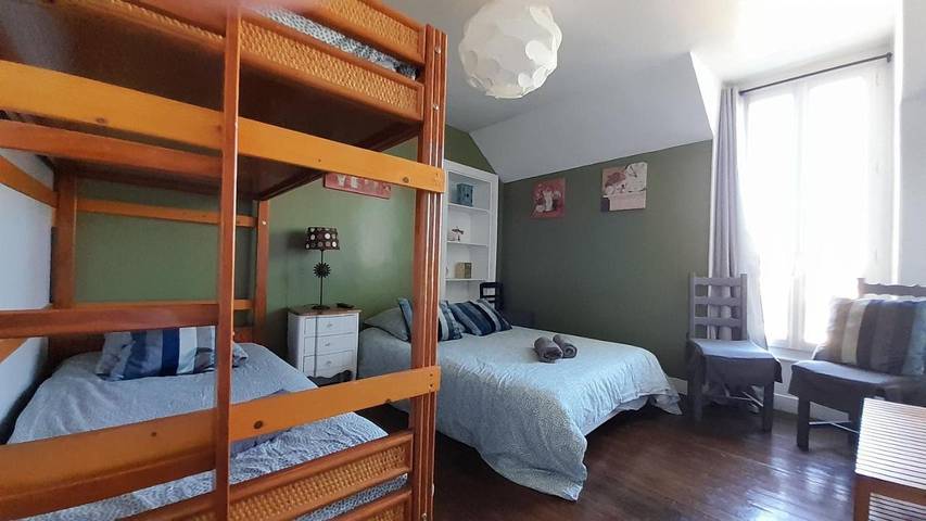 Location de vacances pour 14 personnes, avec vue et jardin, adapté aux familles à Le Mans - 3