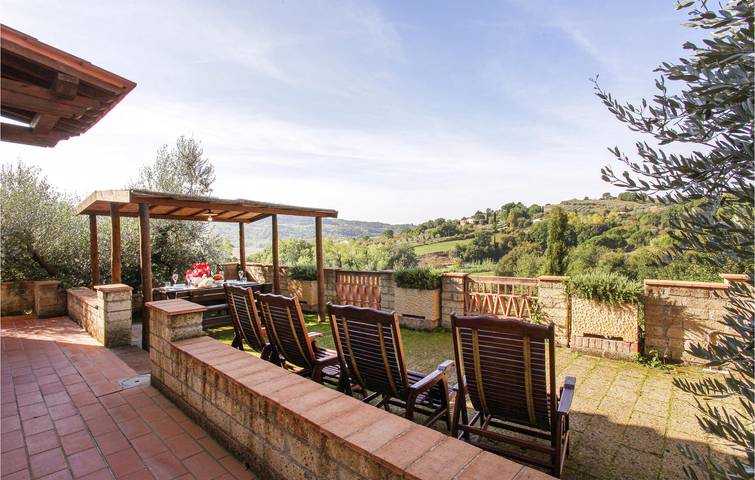 Accogliente appartamento con piscina e parcheggio - Riparbella 2km. in Riparbella, Costa degli Etruschi