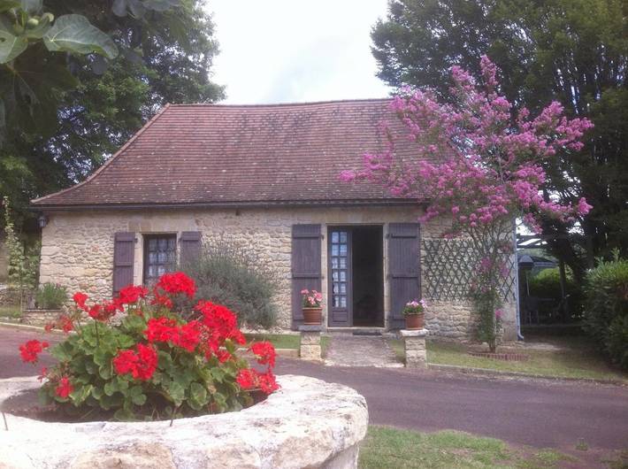 Location de vacances pour 4 personnes, avec Terrasse ainsi que Jardin et Vue à Tursac