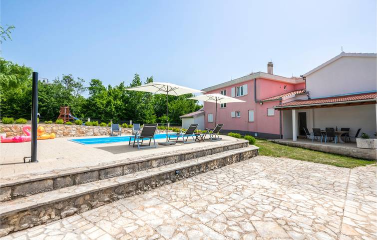 Charmantes 1-Zimmer-Apartment mit Pool, Terrasse und WLAN in Makarska Riviera