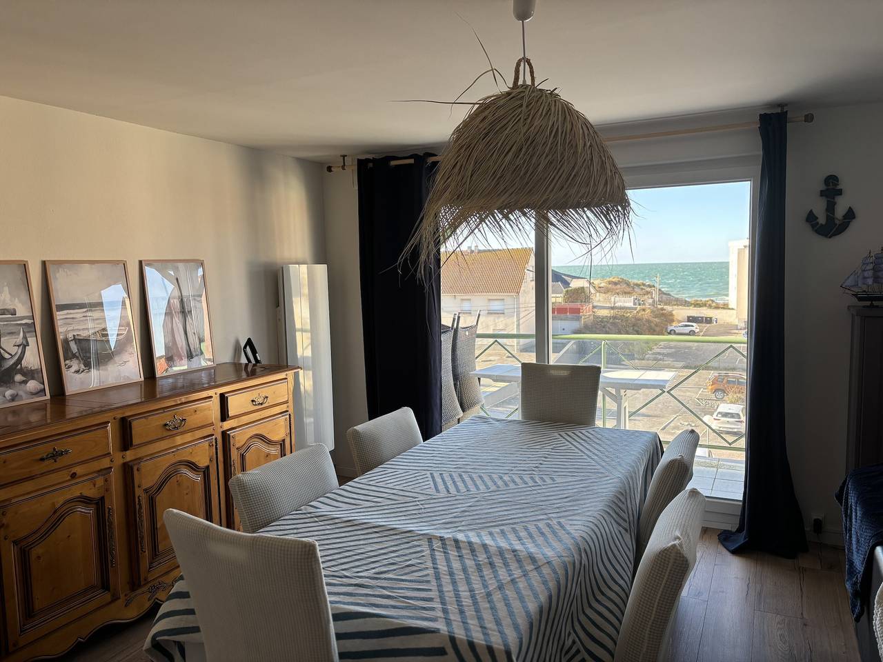 Apartamento inteiro, Apartamento «La Madély» com vista mar a 100 m da praia – Saint-Cécile/Camiers in Sainte Cécile Plage, Camiers