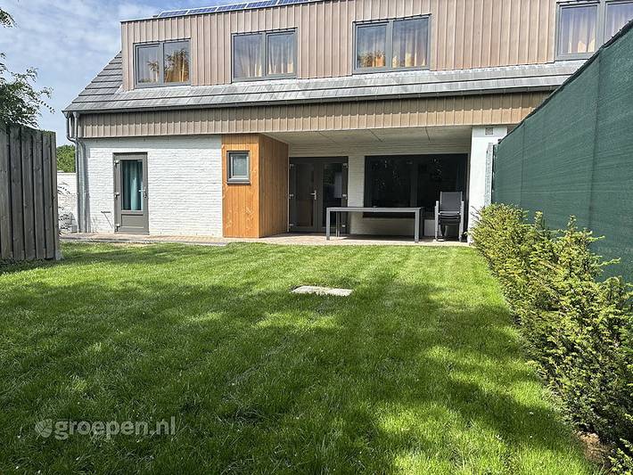 Bungalow voor 12 personen, with Balkon/Terras and Terras as well as Kinderzwembad in Zuid-Limburg