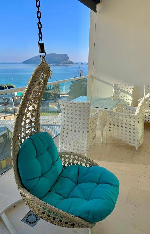 Ferienwohnung für 2 Personen, mit Terrasse und Ausblick sowie Sauna und Pool