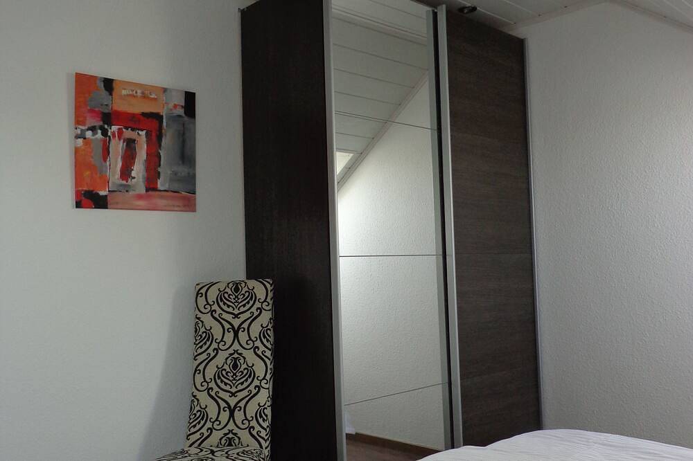 Ganze Wohnung, Modernes, exklusives und helles Apartment in Rees in Rees, Niederrhein