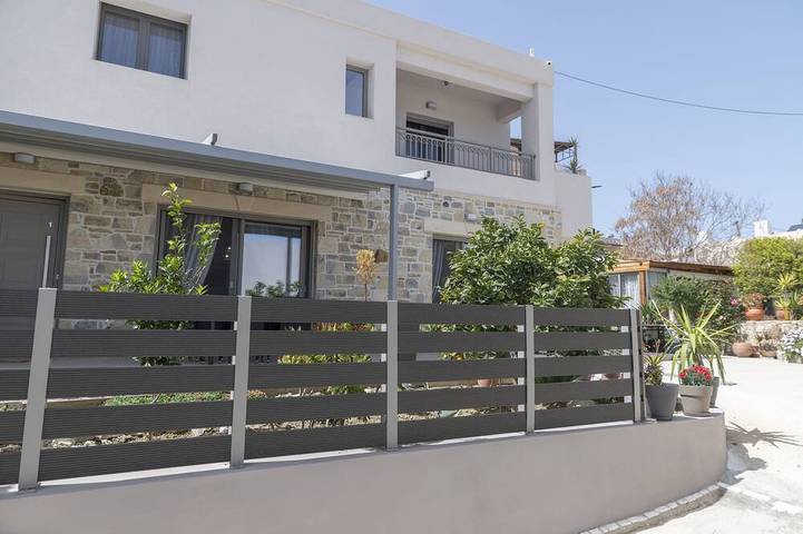 Ferienwohnung für 4 Personen, mit Balkon in Pitsidia