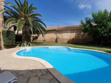 Cottage pour 8 personnes, avec jardin ainsi que piscine et sauna à Saint-André-de-Roquelongue